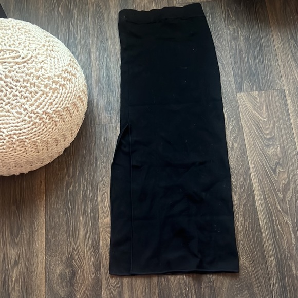 Favorite Daughter Black Skirt - Picture 2 of 4